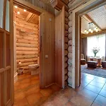 Slovyanka Hotel *